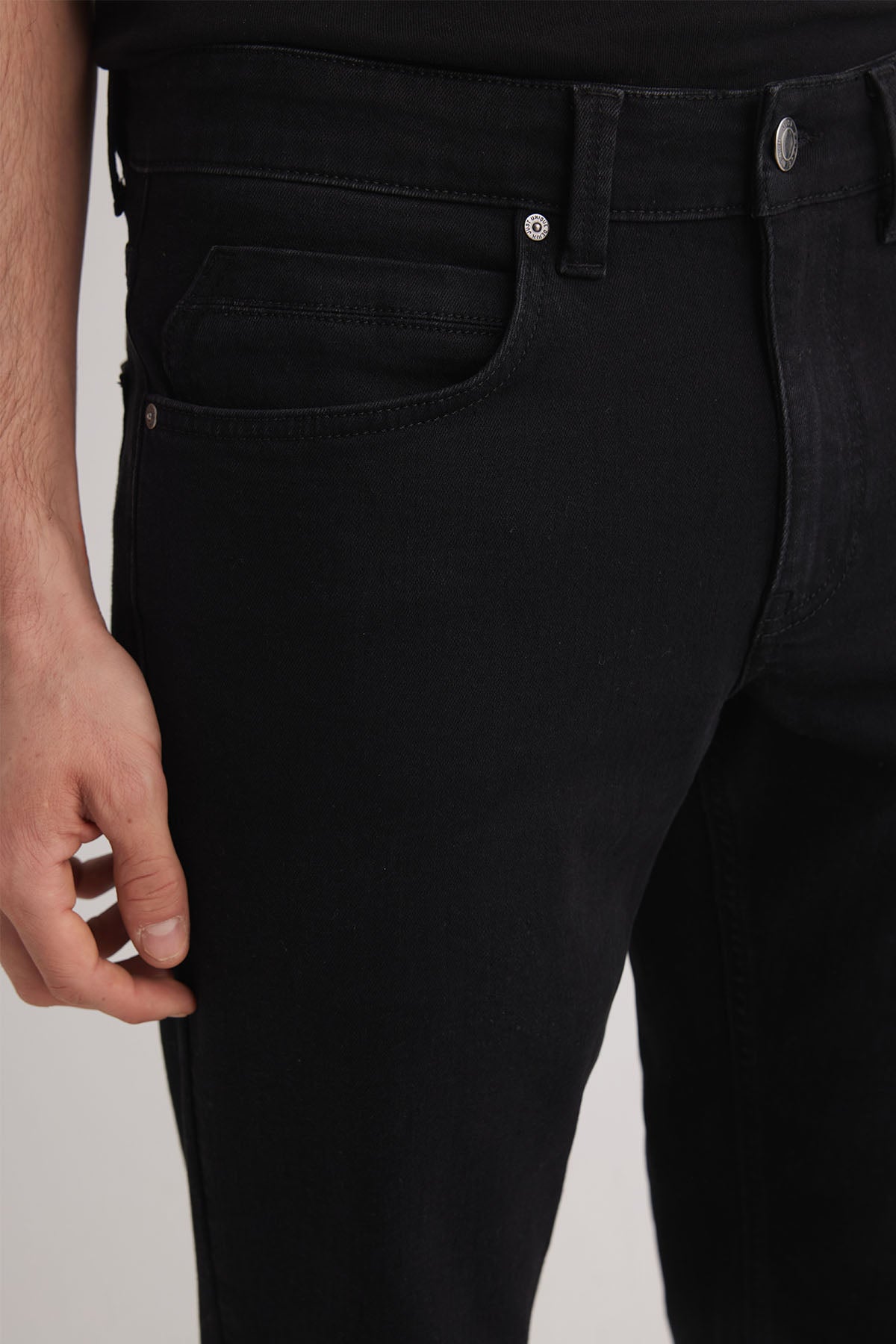 Alex 96 Normal Bel Siyah Tapared Erkek Slim Jeans
