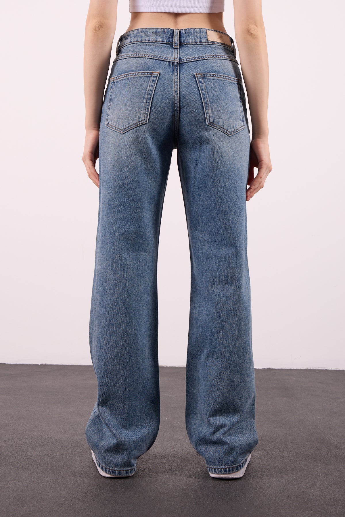 Lopez 1003 Normal Bel Açık Mavi Comfort Straight Jeans Kadın